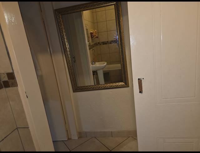2 BEDROOM APARTMENT FOR SALE IN WATERVAL EAST